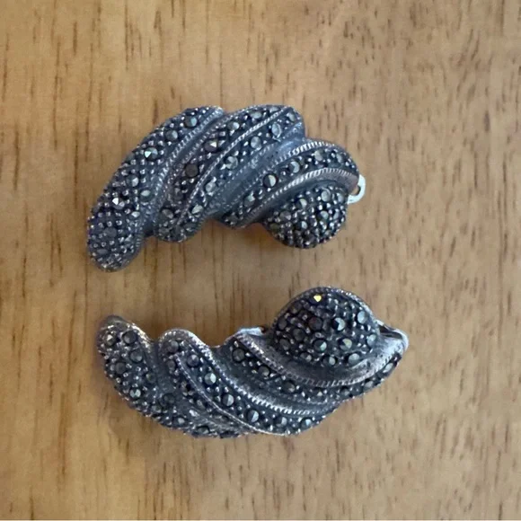 Elegant Vintage 925 Sterling Silver clip on earrings Marcasite - Picture 5 of 5